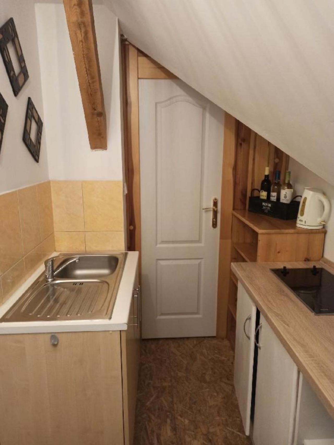 Apartmany Ziakova - Ubytovani Nove Hrady 111 المظهر الخارجي الصورة